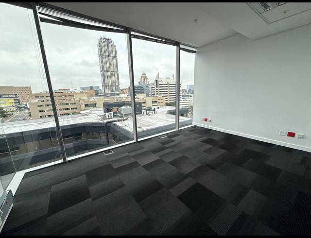 3,718M² OFFICE TO LET IN SANDTON CENTRAL